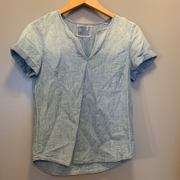 Denim v-Neck T-Shirt Tee Bloyse Woman’s Small - Picture 2 of 7